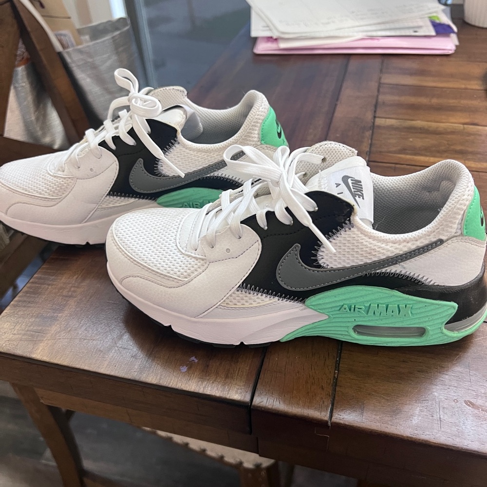 Nike Air Max Women's Sneakers White, Black, Mint Green - Picture 5 of 6